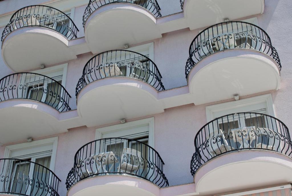 Hotel Vali Dramalj ツリクヴェニツァ エクステリア 写真