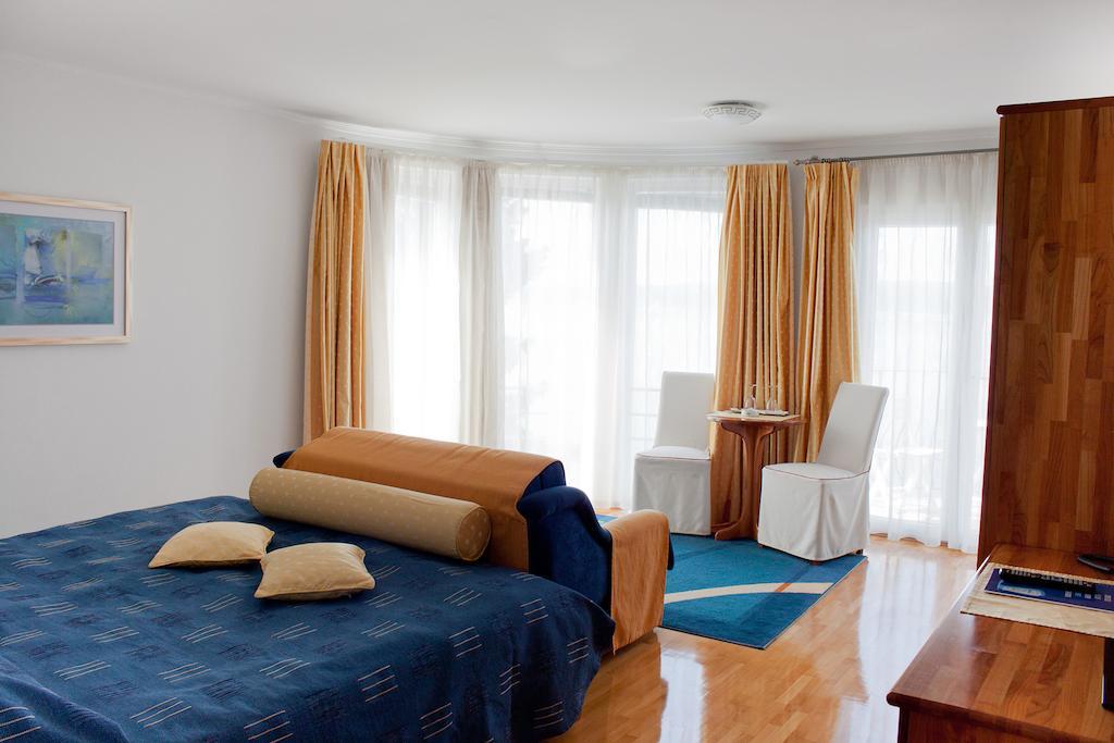 Hotel Vali Dramalj ツリクヴェニツァ 部屋 写真
